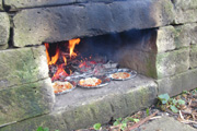 石窯でピザ焼き2